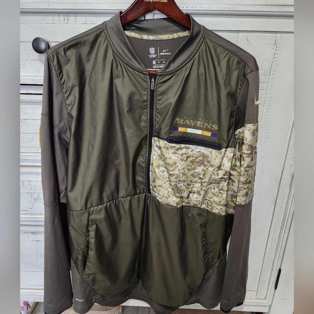 mens Nike ravens jacket. military print.